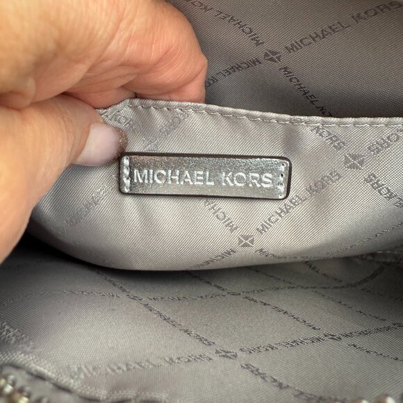 MICHAEL MICHAEL KORS JET SET SILVER MONOGRAM METALLIC CROSSBODY BAG Travel - Picture 16 of 16